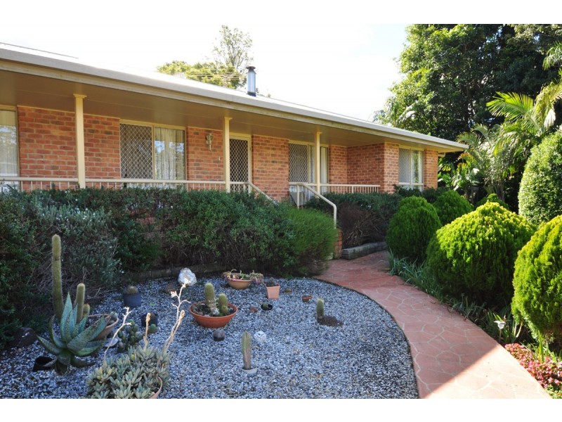 2 Cocos Street, Tamborine Mountain QLD 4272