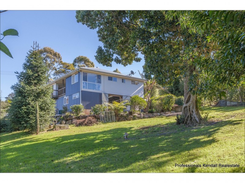 31 Winema Drive, Tamborine Mountain QLD 4272