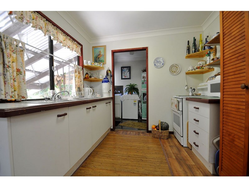 4 Orchis Drive, Eagle Heights QLD 4271