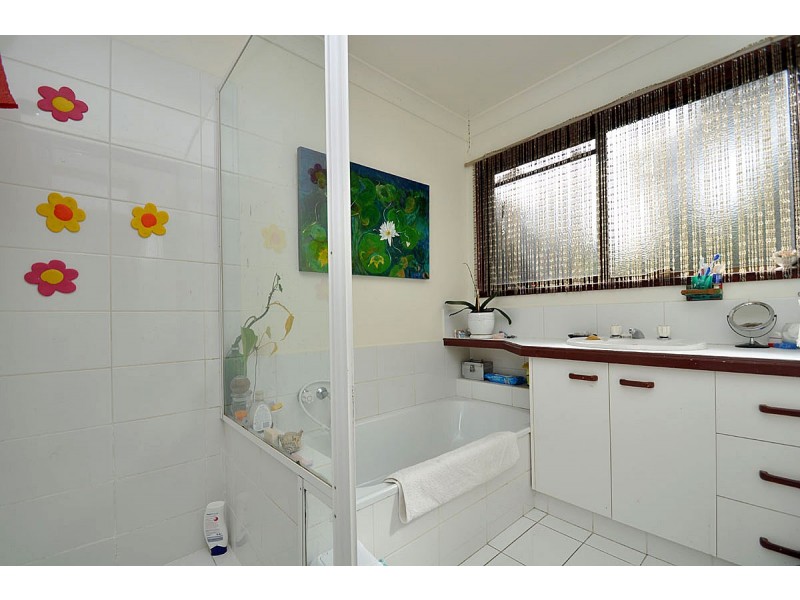 4 Orchis Drive, Eagle Heights QLD 4271