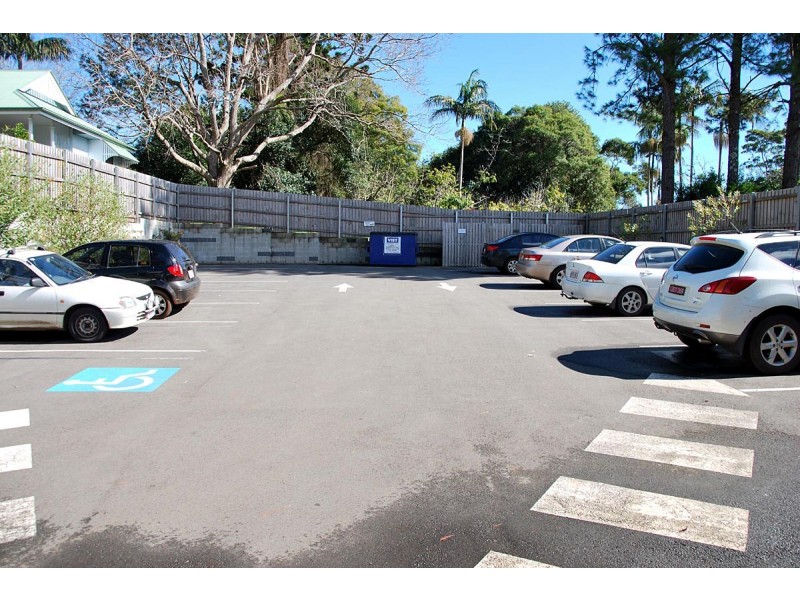 18 Main Street, Tamborine Mountain QLD 4272