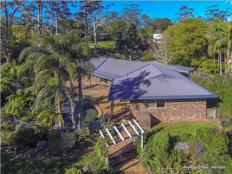102 Sierra Drive, North Tamborine QLD 4272