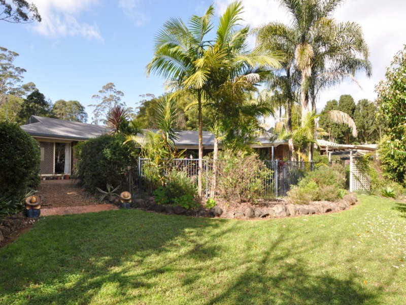 102 Sierra Drive, North Tamborine QLD 4272
