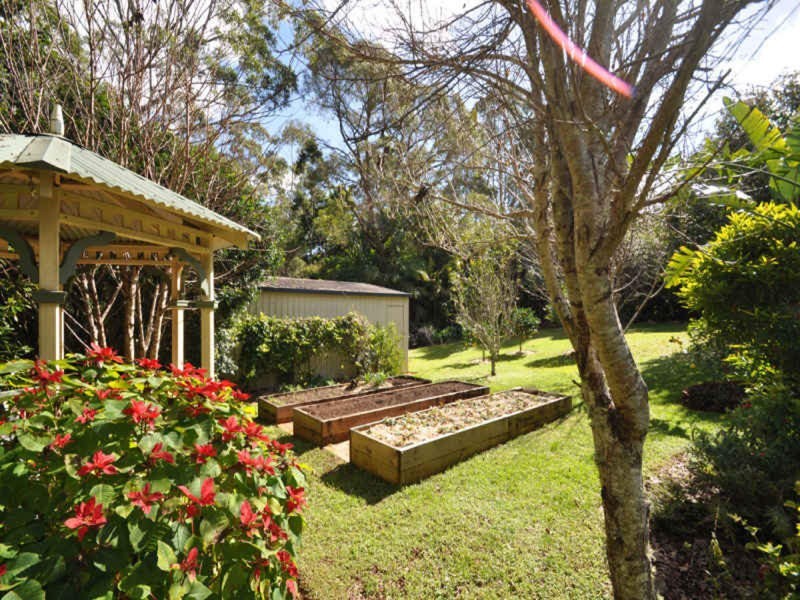 102 Sierra Drive, North Tamborine QLD 4272