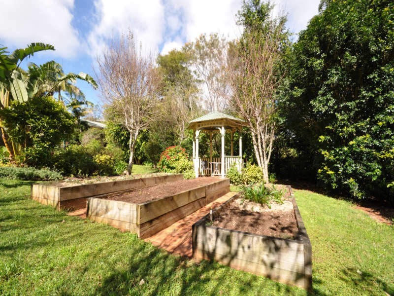 102 Sierra Drive, North Tamborine QLD 4272