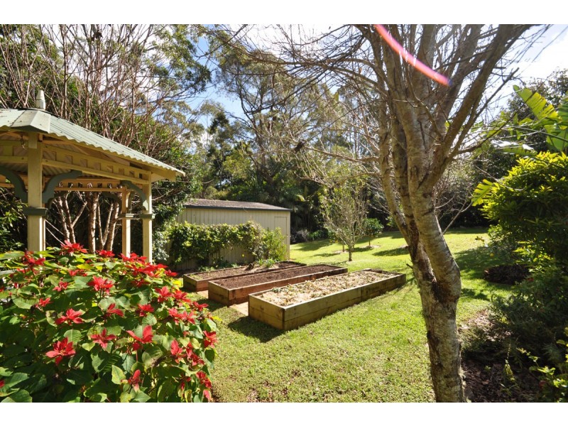 102 Sierra Drive, North Tamborine QLD 4272