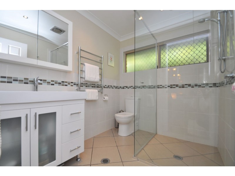 102 Sierra Drive, North Tamborine QLD 4272
