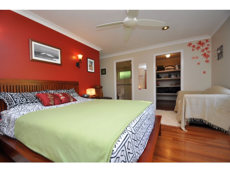 102 Sierra Drive, North Tamborine QLD 4272