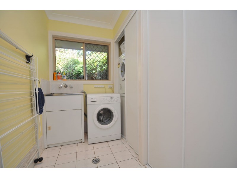 102 Sierra Drive, North Tamborine QLD 4272
