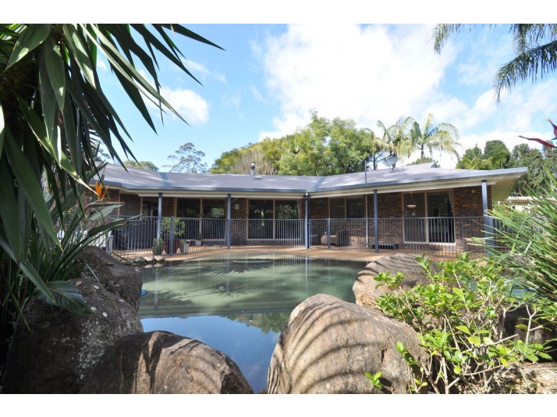 102 Sierra Drive, North Tamborine QLD 4272