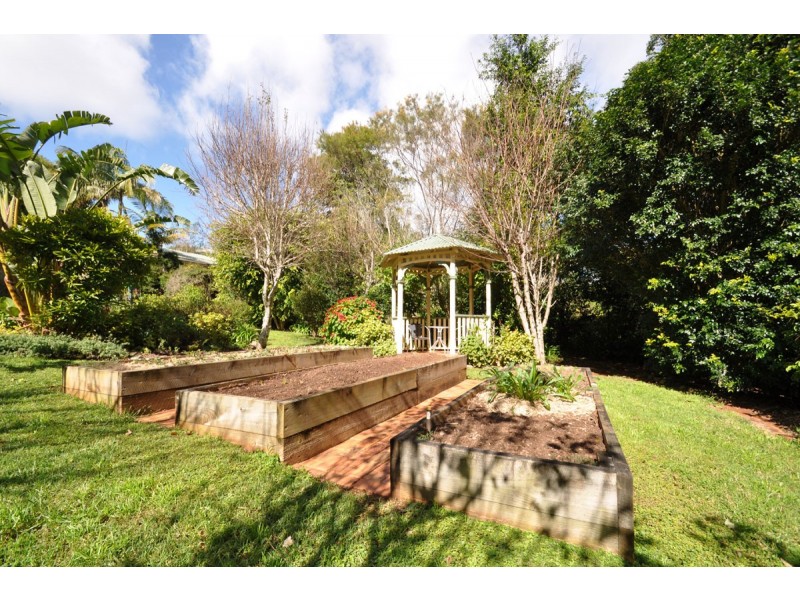 102 Sierra Drive, North Tamborine QLD 4272