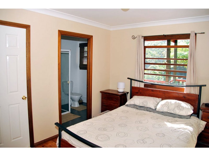 9 Long Road, Eagle Heights QLD 4271