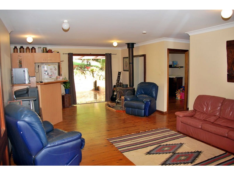 9 Long Road, Eagle Heights QLD 4271