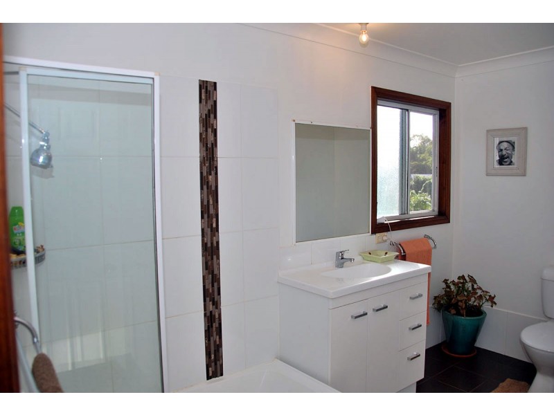 9 Long Road, Eagle Heights QLD 4271