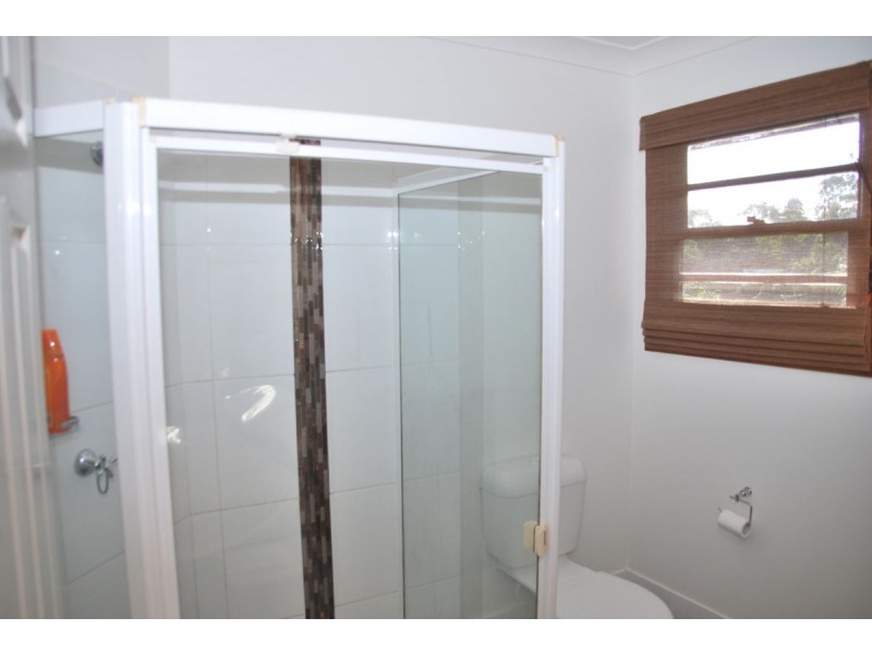 9 Long Road, Eagle Heights QLD 4271