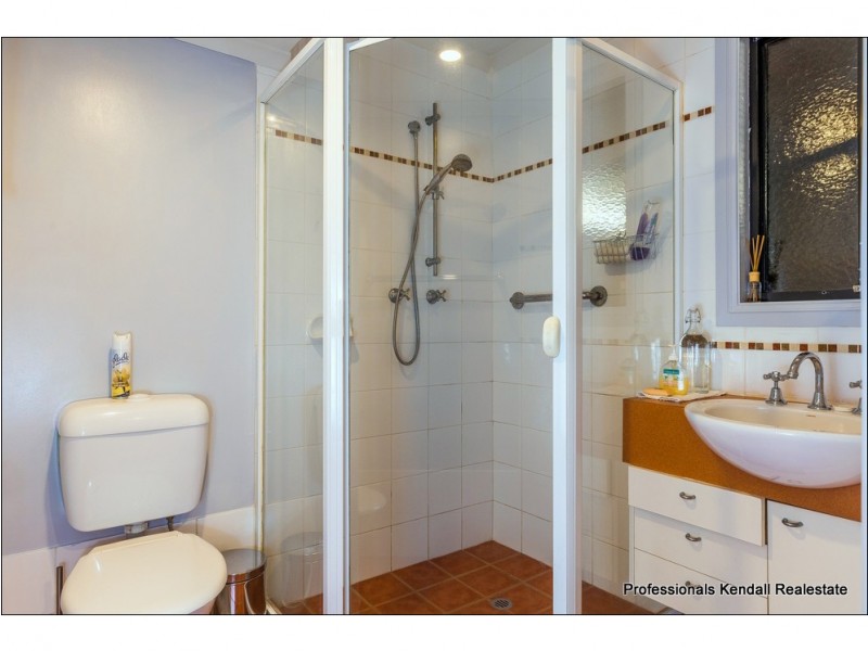 28 Long Road, Tamborine Mountain QLD 4272