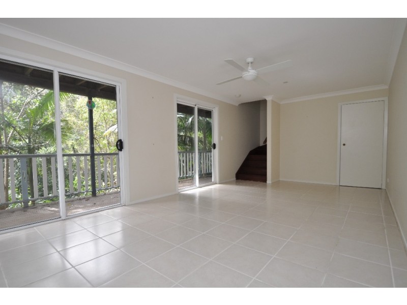 13 Tabor Drive, Eagle Heights QLD 4271