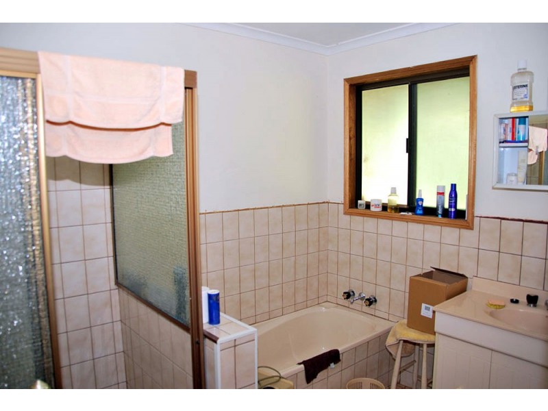 21 Dapsang Street, Eagle Heights QLD 4271