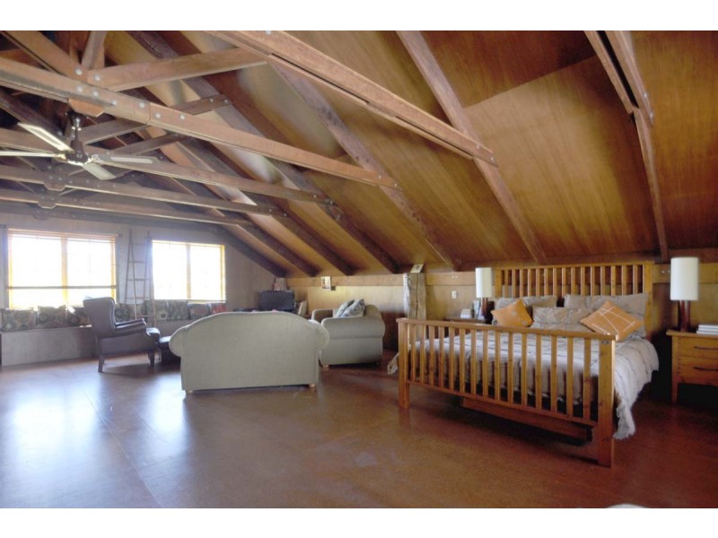 2 Witches Chase, Tamborine Mountain QLD 4272