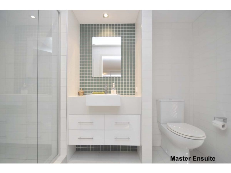 191 Wongawallan Road, Eagle Heights QLD 4271