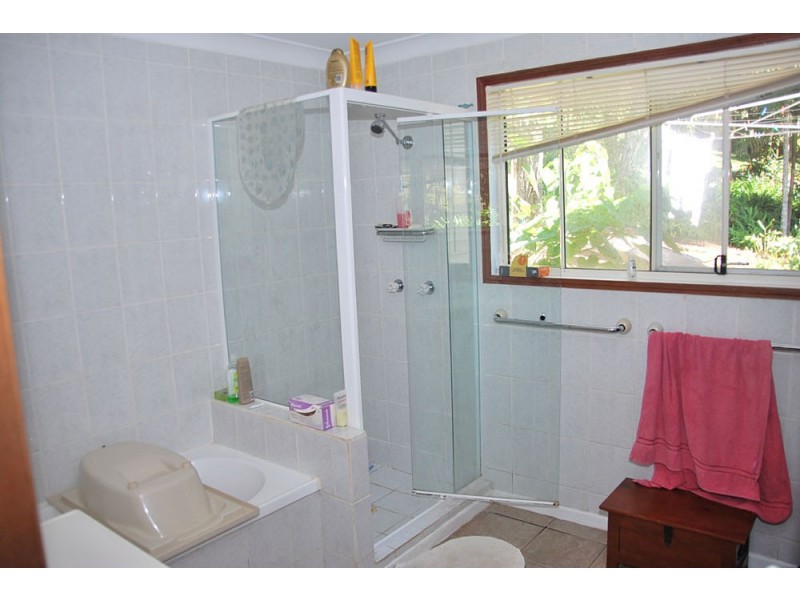 65 Long Road, Eagle Heights QLD 4271