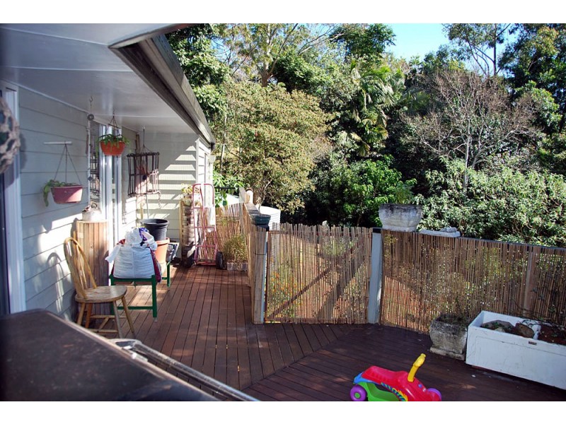 65 Long Road, Eagle Heights QLD 4271