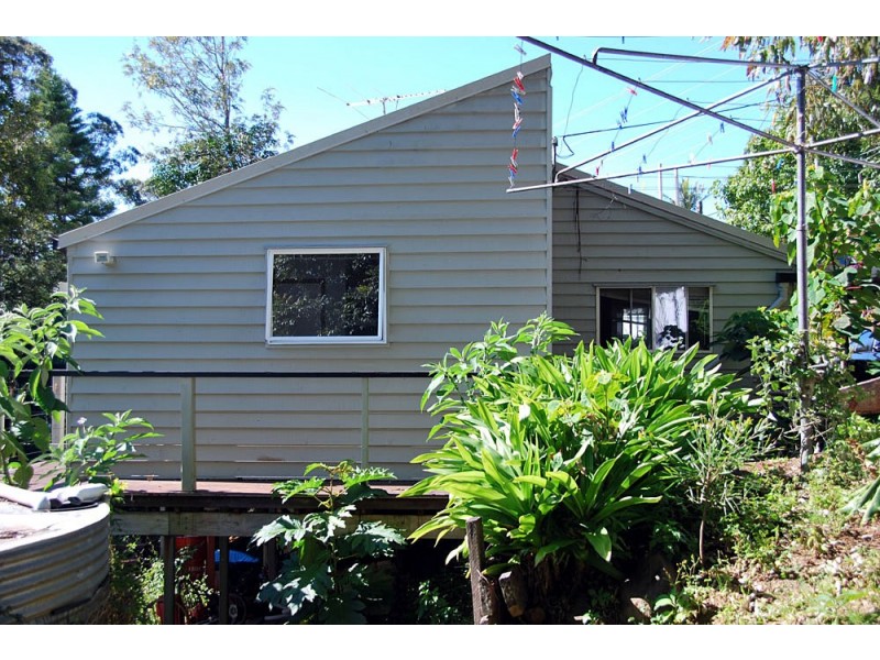 65 Long Road, Eagle Heights QLD 4271