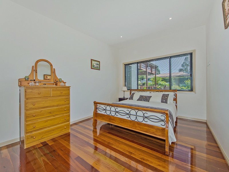 16 Flores Court, Tamborine Mountain QLD 4272