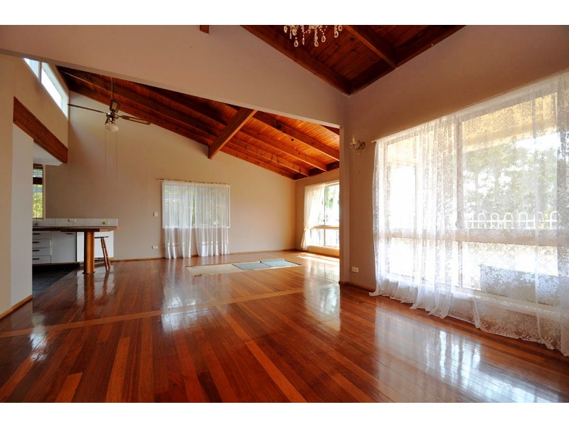 30 Flores Court, Tamborine Mountain QLD 4272
