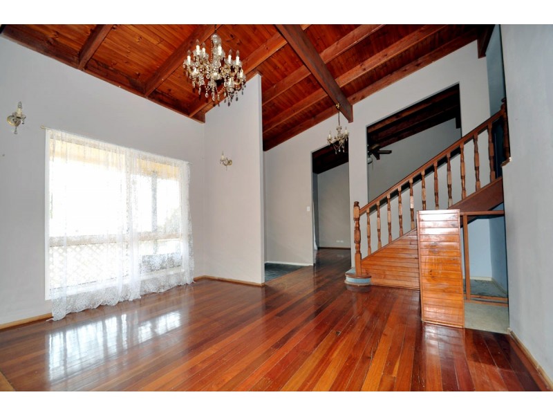 30 Flores Court, Tamborine Mountain QLD 4272