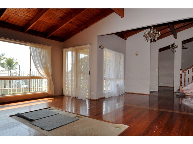30 Flores Court, Tamborine Mountain QLD 4272