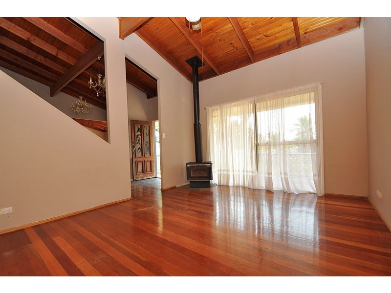 30 Flores Court, Tamborine Mountain QLD 4272