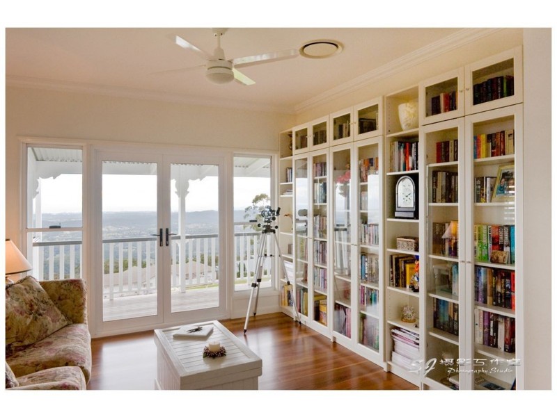 14 Eagle Close, Eagle Heights QLD 4271