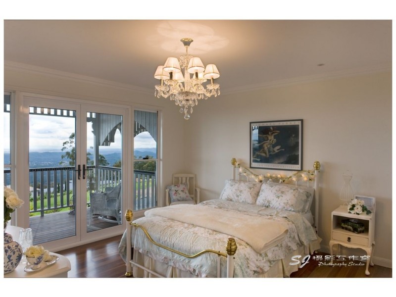 14 Eagle Close, Eagle Heights QLD 4271