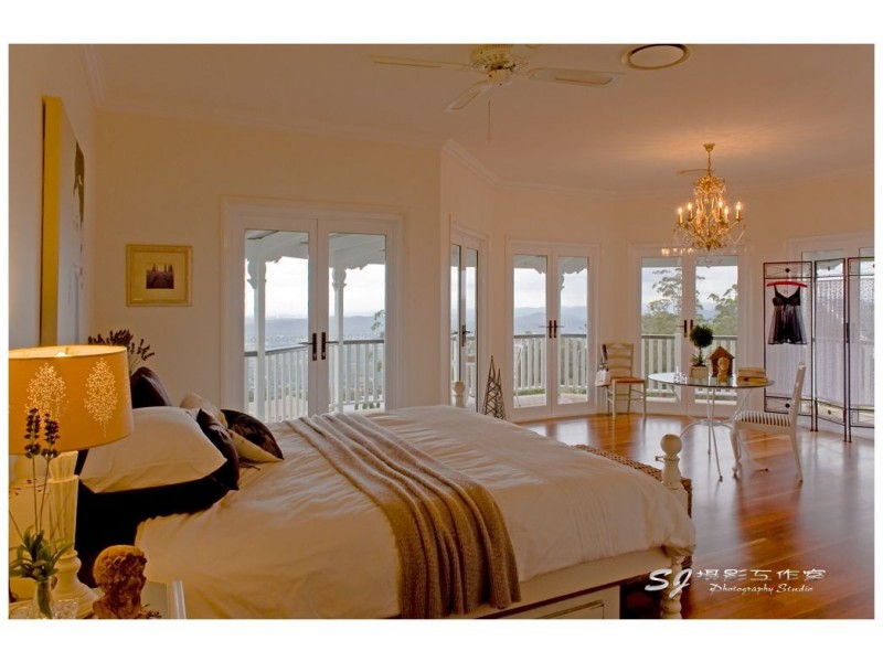 14 Eagle Close, Eagle Heights QLD 4271