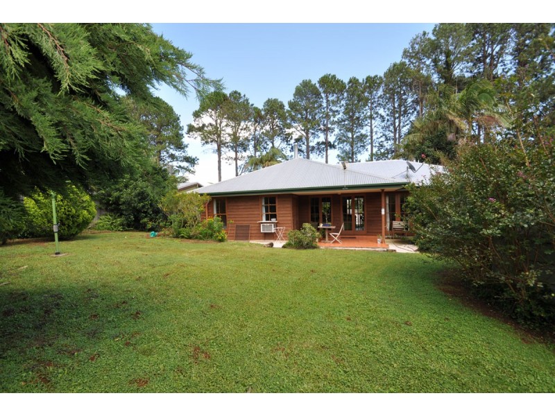 25 Ben Nevis Street, Tamborine Mountain QLD 4272