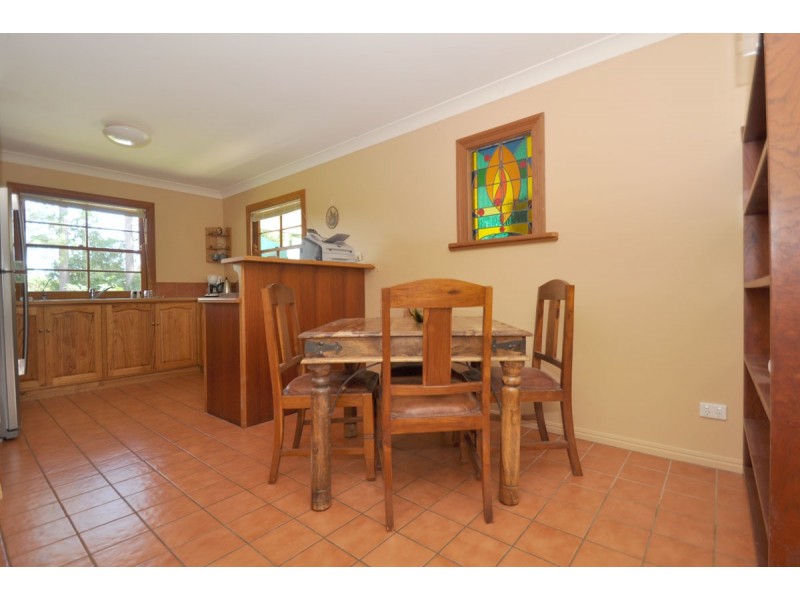 25 Ben Nevis Street, Tamborine Mountain QLD 4272