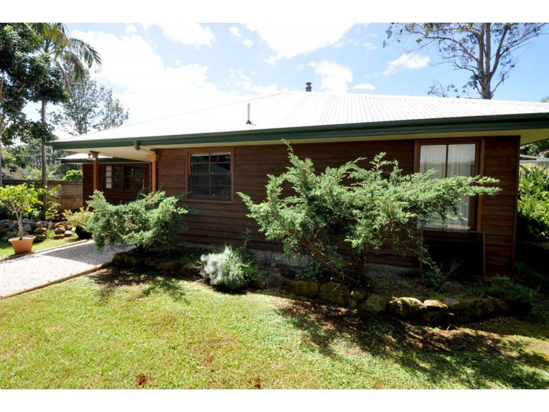 25 Ben Nevis Street, Tamborine Mountain QLD 4272