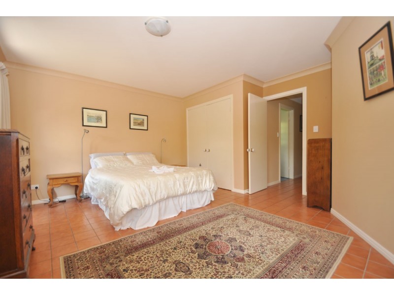 25 Ben Nevis Street, Tamborine Mountain QLD 4272