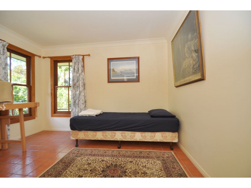 25 Ben Nevis Street, Tamborine Mountain QLD 4272