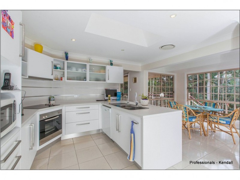 36 Wongawallan Road, Eagle Heights QLD 4271