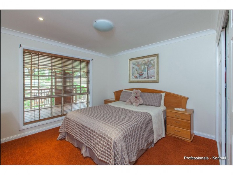 36 Wongawallan Road, Eagle Heights QLD 4271