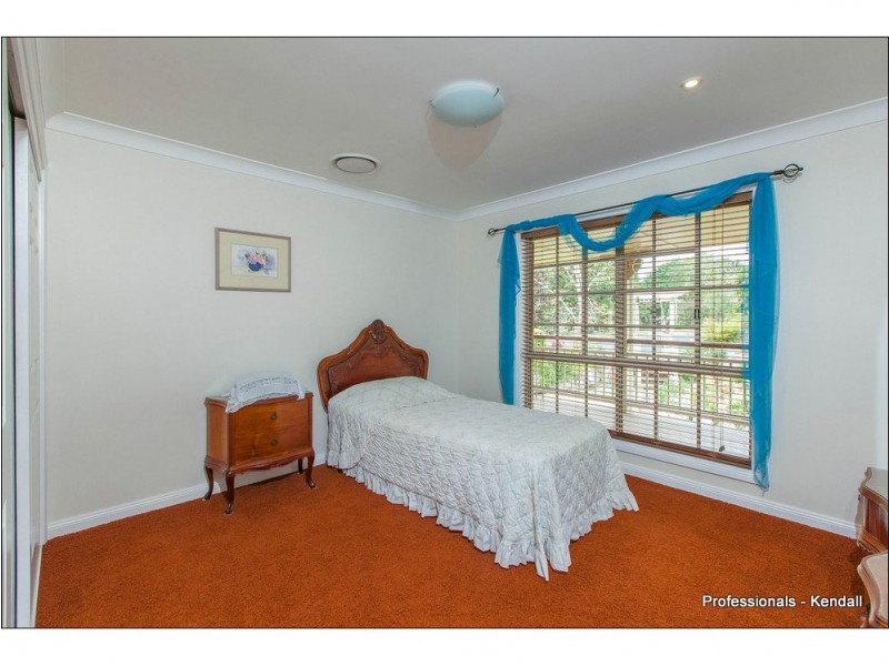 36 Wongawallan Road, Eagle Heights QLD 4271