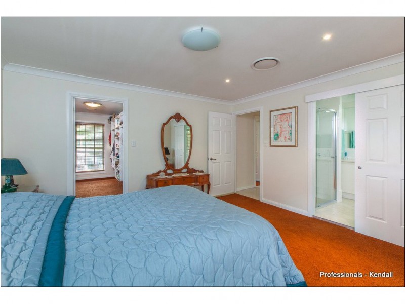 36 Wongawallan Road, Eagle Heights QLD 4271