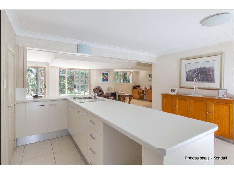 36 Wongawallan Road, Eagle Heights QLD 4271