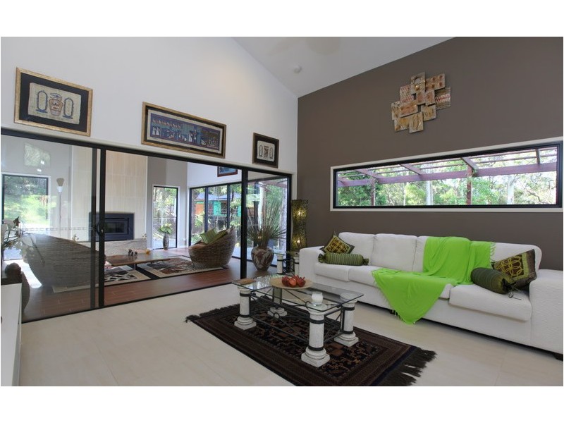 54 Landman Court, Clagiraba QLD 4211