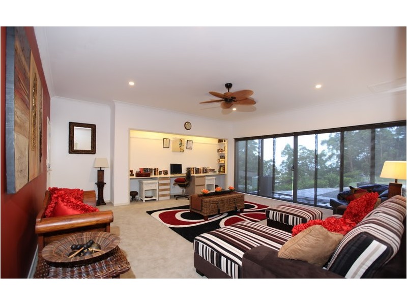 54 Landman Court, Clagiraba QLD 4211