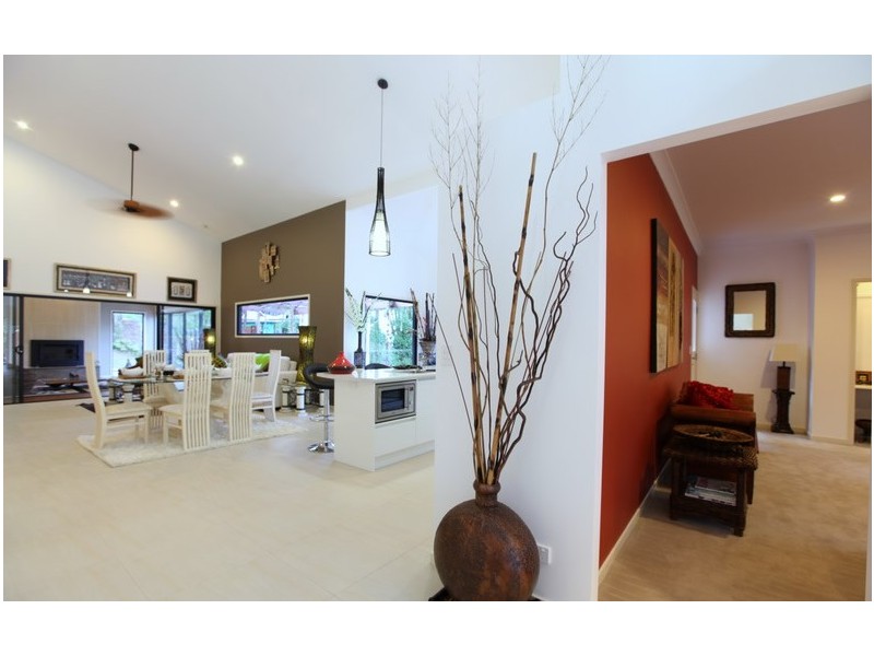 54 Landman Court, Clagiraba QLD 4211