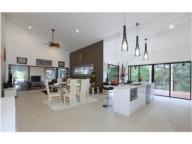 54 Landman Court, Clagiraba QLD 4211