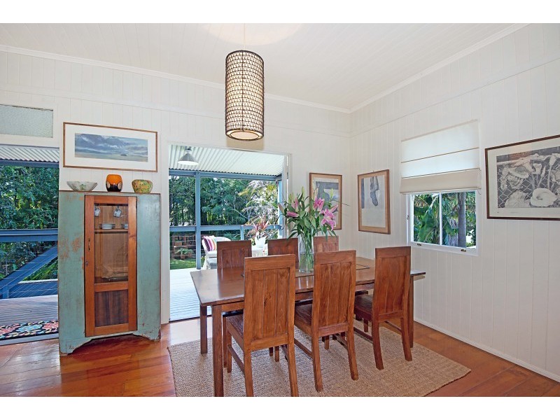 16 Beechmont Avenue, Eagle Heights QLD 4271